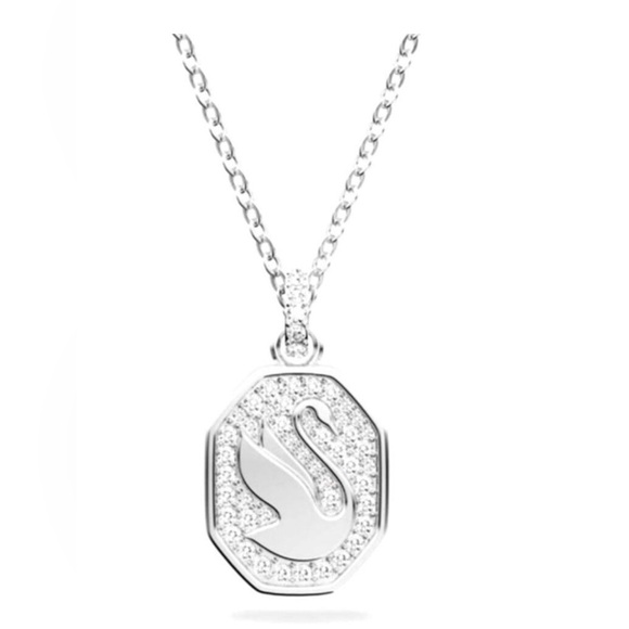 Swarovski Jewelry - 18 in. Silver Pendant Swarovski Necklace.